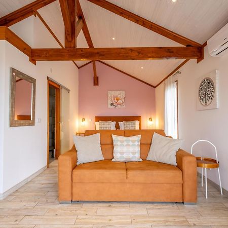 The Olive Hill Guesthouse バターリャ エクステリア 写真